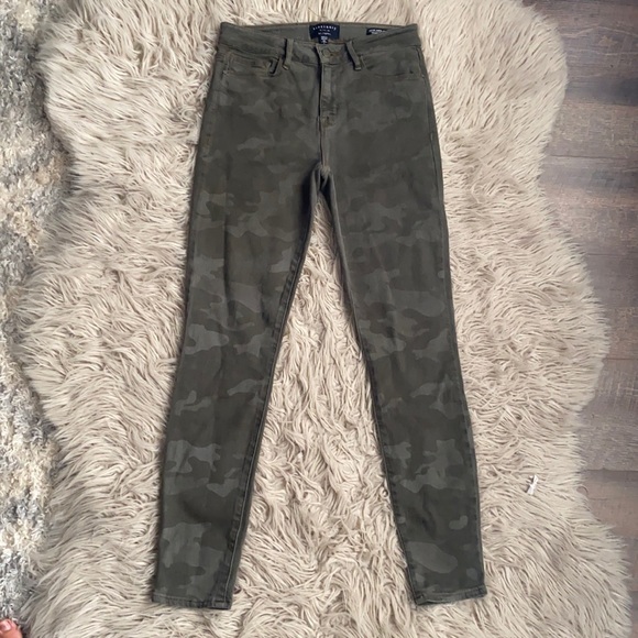 Sanctuary Social Ankle Skinny Jean- Camo - Picture 3 of 9